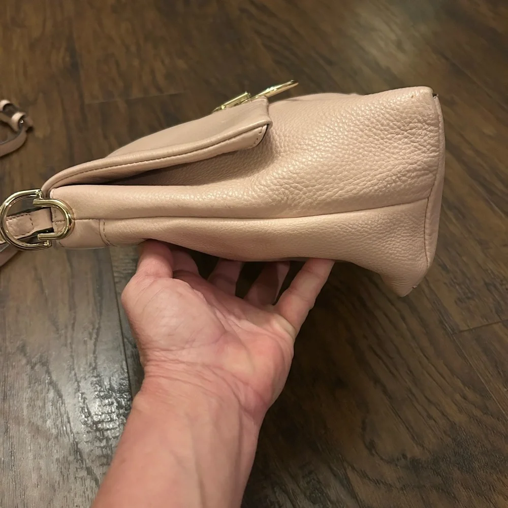 Vince Camuto Chic Plum Flap Snap Leather Crossbody Bag in Cameo Rose - Picture 7 of 12